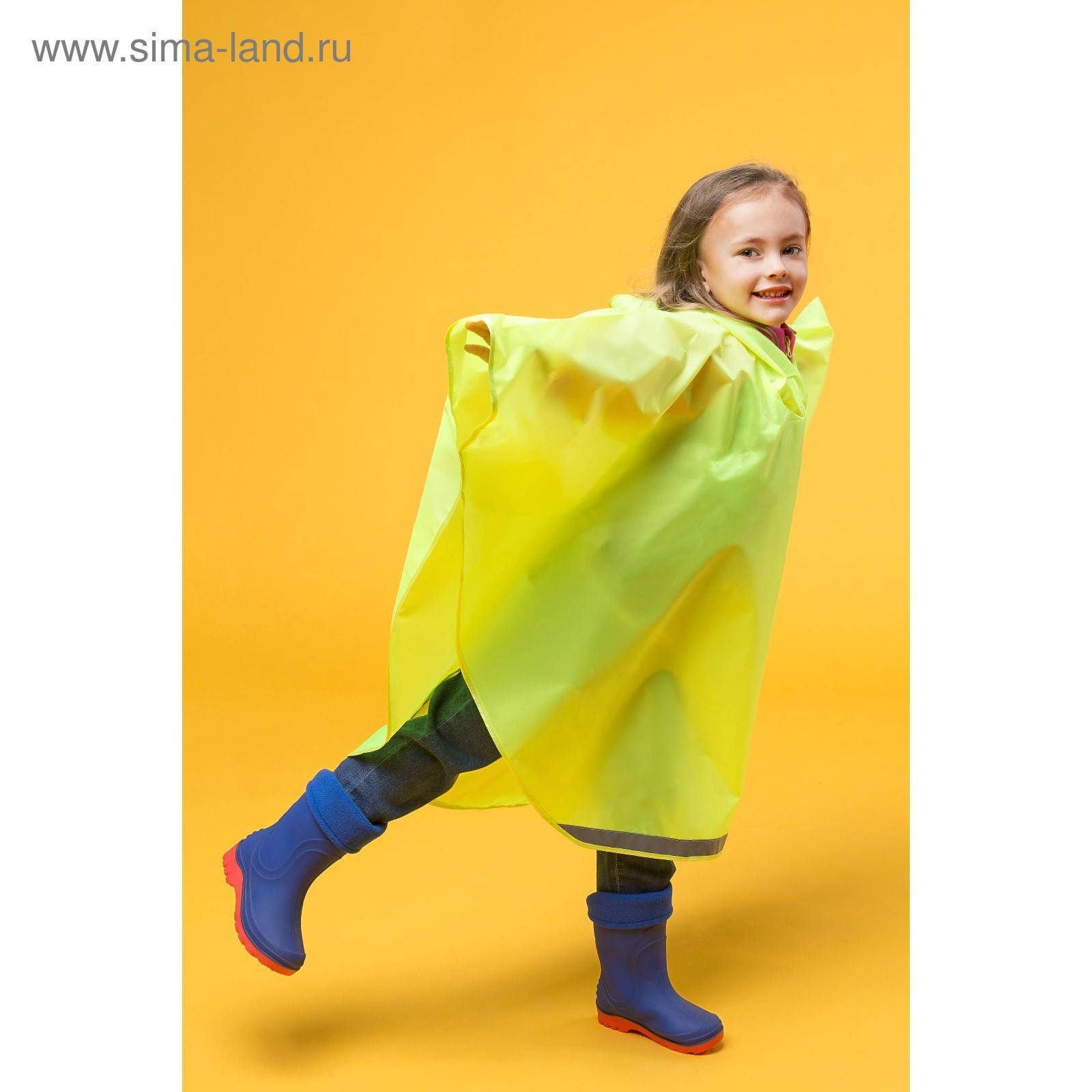 Женский плащ-дождевик: с чем носить весной 2022? 100 фото-идей