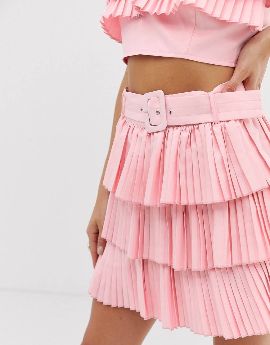 Трехъярусная юбка. Многоярусная юбка. Розовая юбка. Юбка многоярусная короткая. Многоярусная юбка с оборками.